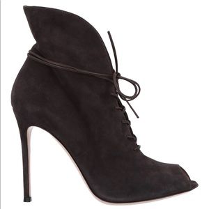 MEGA SALE 😍 NEW Gianvito Rossi Suede Peep Toe Booties 40